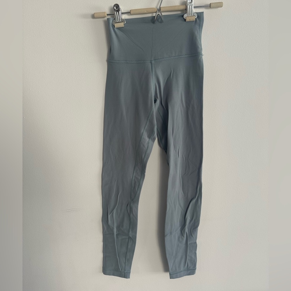 Blue grey lululemon leggings 25in (4)